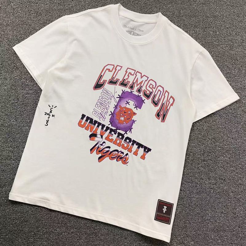 TRAVIS SCOTT T-SHIRT 213082346（im 170cm 55kg i wear size M in the phot）