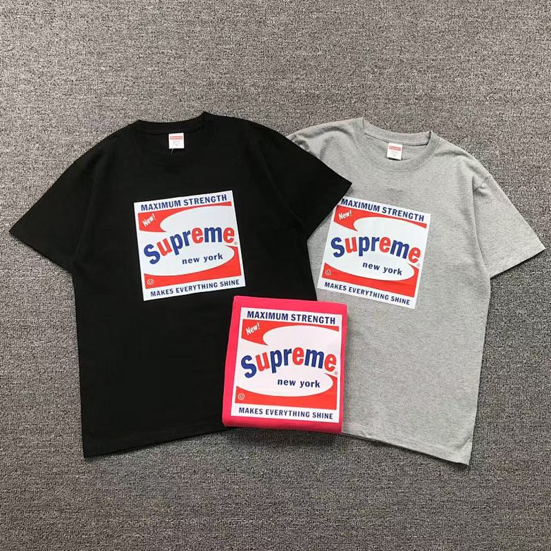 SUPREME T-SHIRT 123140802（im 170cm 60kg i wear size M in the phot）