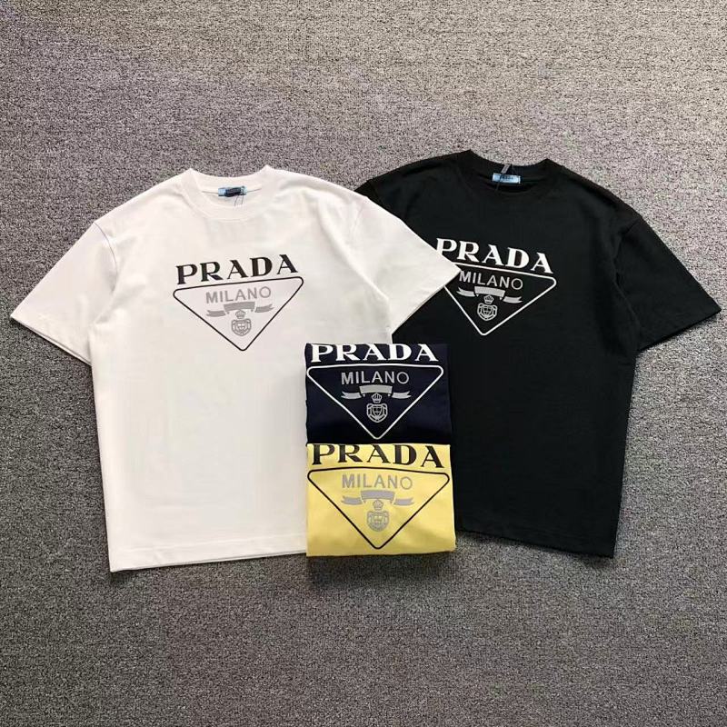 PRADA T-SHIRT 5232416147（im 170cm 60kg i wear size M in the phot）