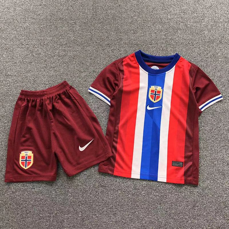 FOOTBALL CHILD T-SHIRT SHORTS 1110318002
