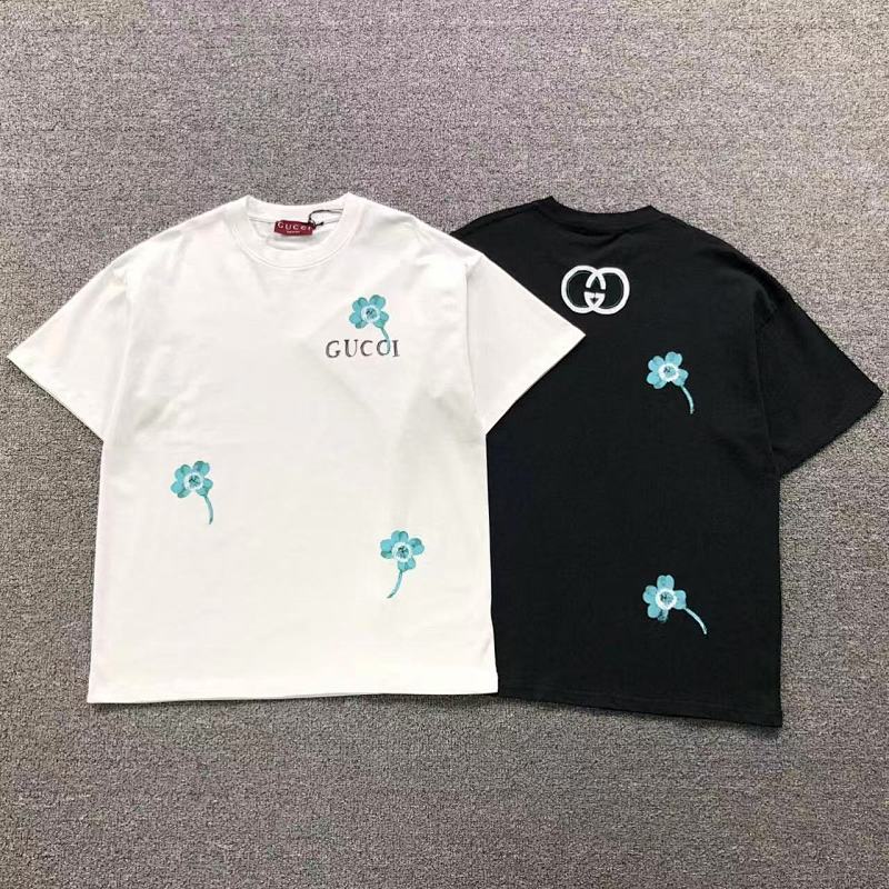 GUCCI T-SHIRT 2112161201（im 170cm 60kg i wear size M in the phot）