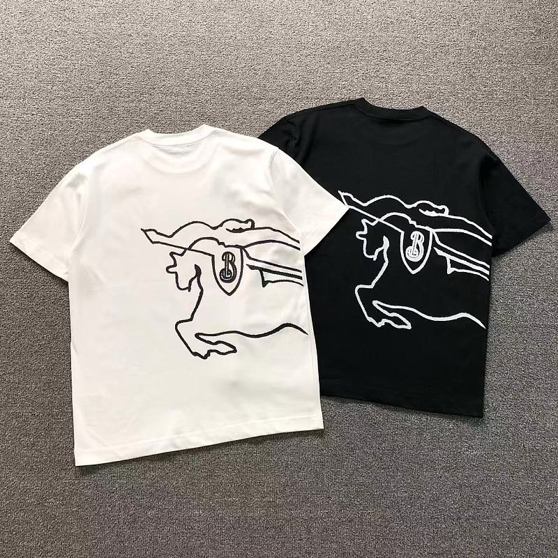 BURBERRY T-SHIRT 5252007147（im 170cm 60kg i wear size L in the phot）