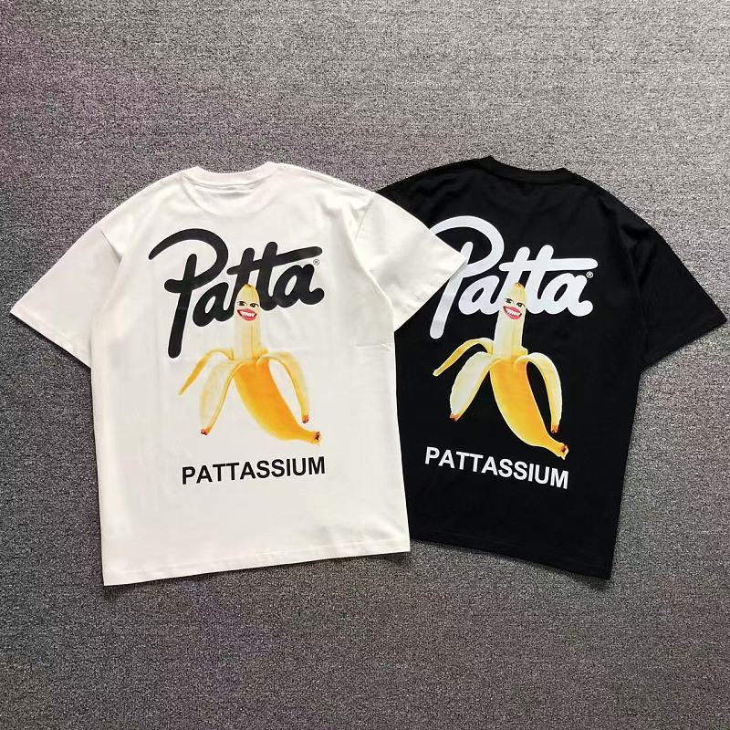PATTA T-SHIRT 1261801175（im 170cm 60kg i wear size M in the phot）