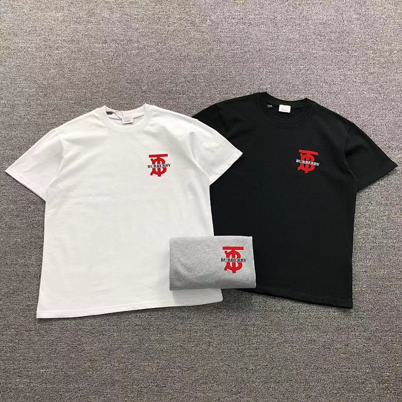 BURBERRY T-SHIRT 1101162321（im 170cm 57kg i wear size M in the phot）