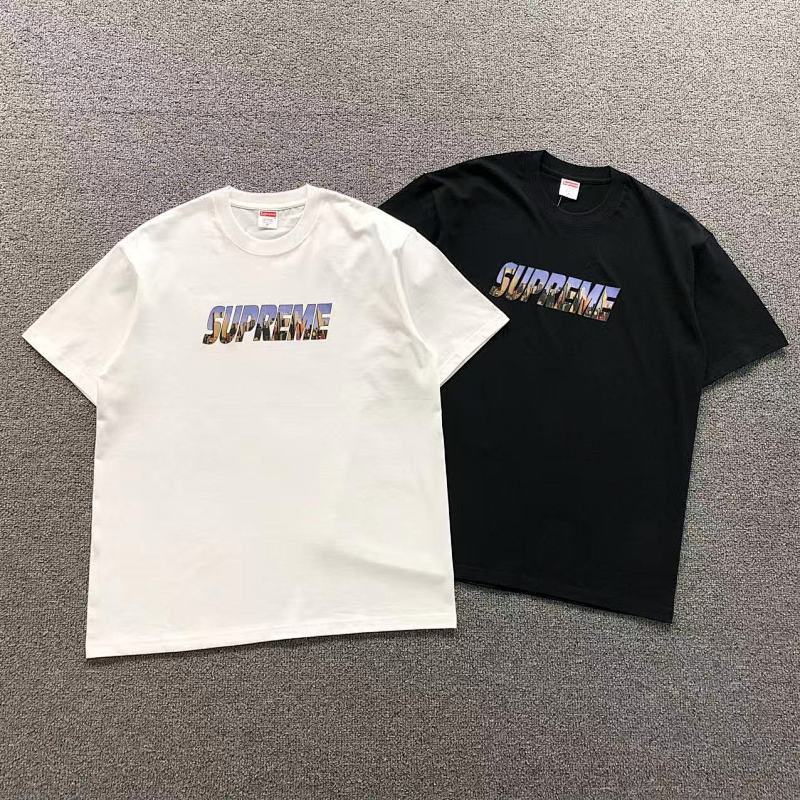 SUPREME T-SHIRT 41061030123（im 170cm 60kg i wear size M in the phot）