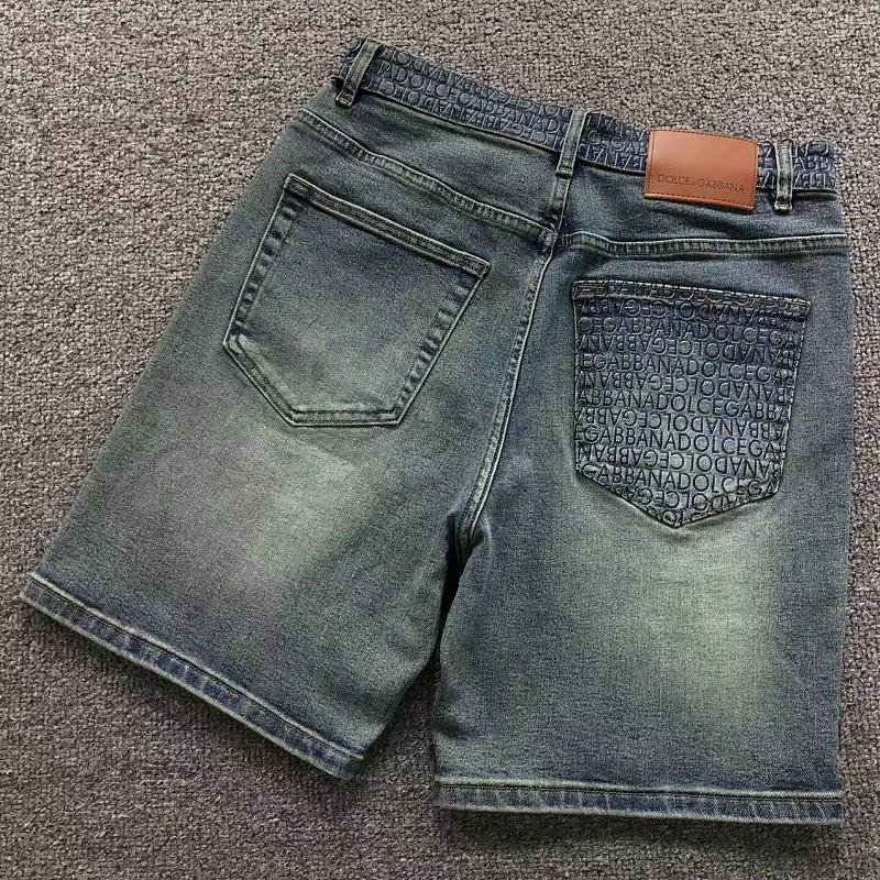 DOLCE GABBANA SHORTS 22061010125（im 170cm 60kg i wear size 31 in the phot）