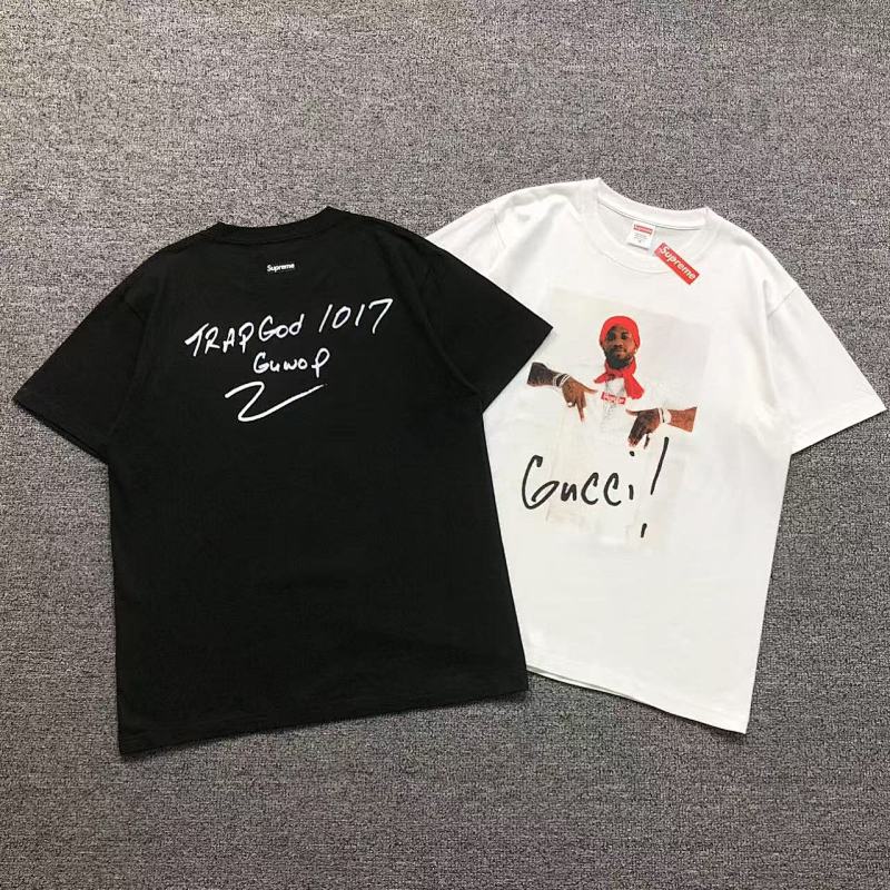 SUPREME T-SHIRT 123140602（im 170cm 60kg i wear size M in the phot）