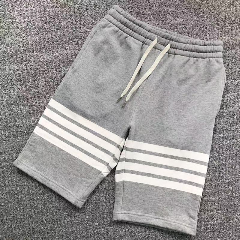 THOM BROWNE SHORTS 31063010122（im 170cm 60kg i wear size 1 in the phot）