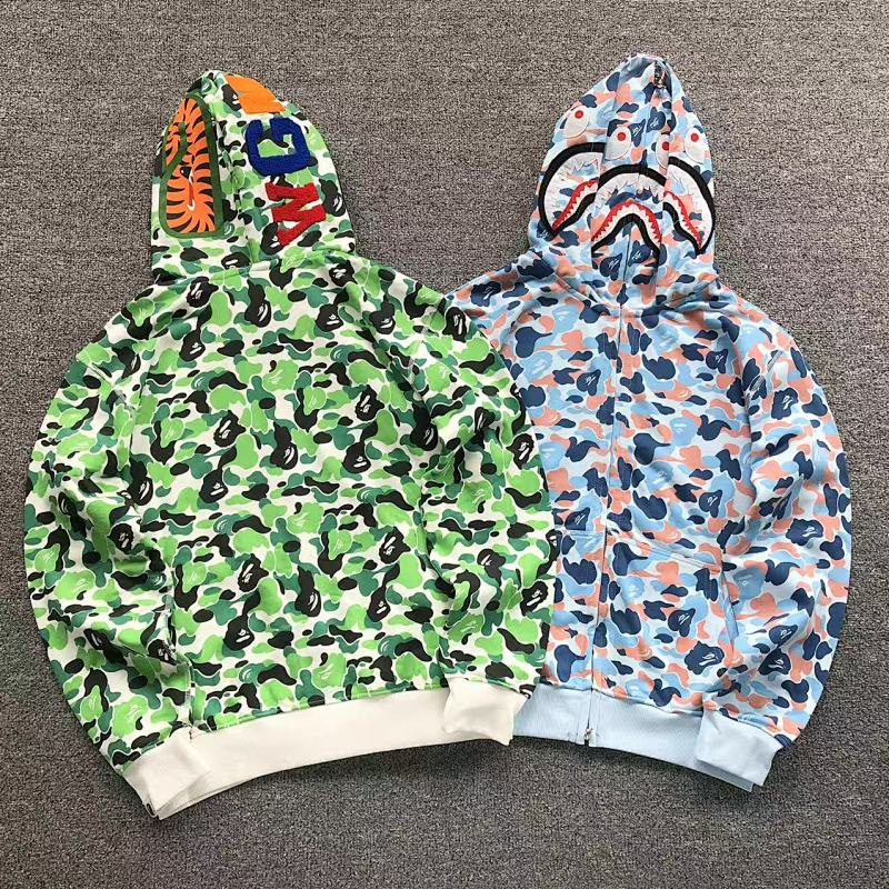 BAPE HOODIE 4110200577（im 170cm 60kg i wear size L in the phot）