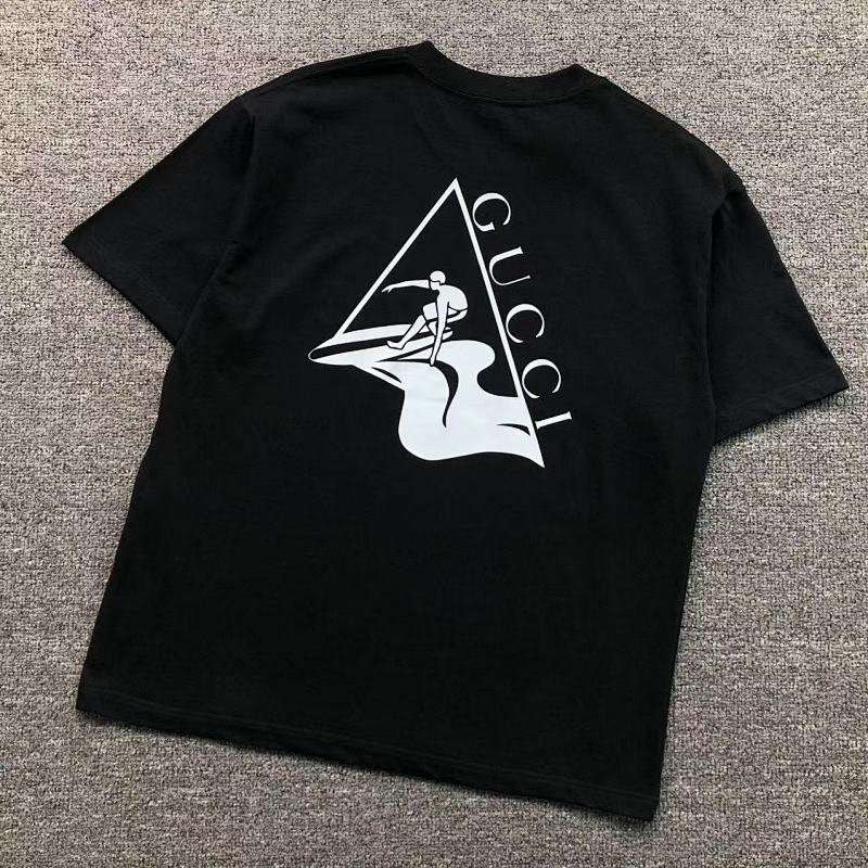 GUCCI T-SHIRT 56250270 （im 170cm 60kg i wear size M in the phot）