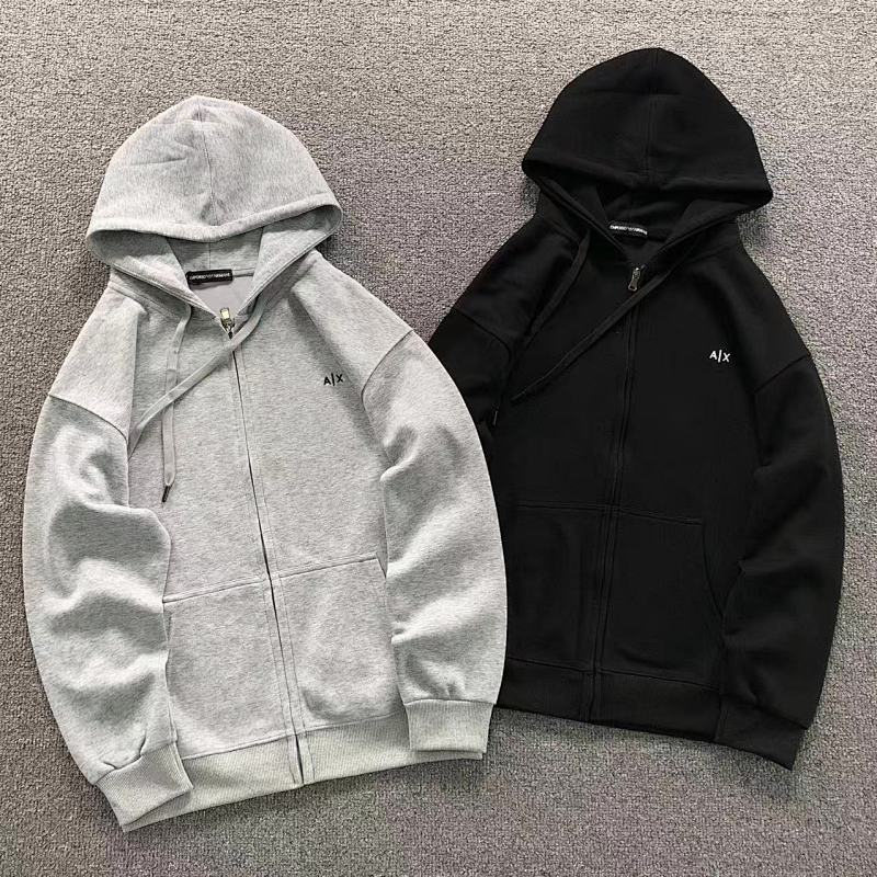 EMPORIO ARMANI HOODIE 411211401 （im 170cm 60kg i wear size M in the phot）
