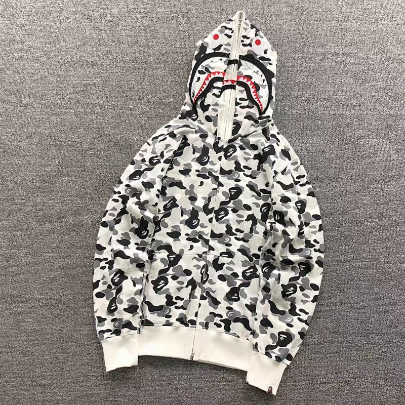 BAPE HOODIE 312200211（im 170cm 57kg i wear sizeM in the phot）