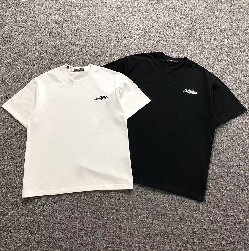 LV T-SHIRT 2205081501（im 170cm 60kg i wear size 2XL in the phot）