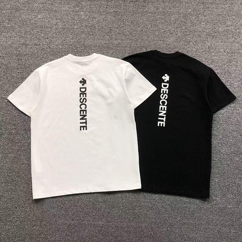 DESCENTE T-SHIRT 593016147（im 170cm 60kg i wear size M in the phot）