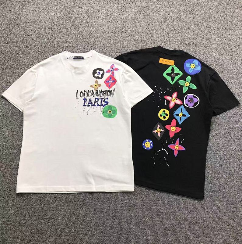 LV T-SHIRT 1110050432（im 170cm 60kg i wear size L in the phot）