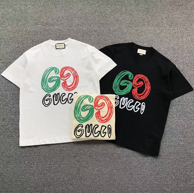 GUCCI T-SHIRT 502172181（im 170cm 57kg i wear size S in the phot）