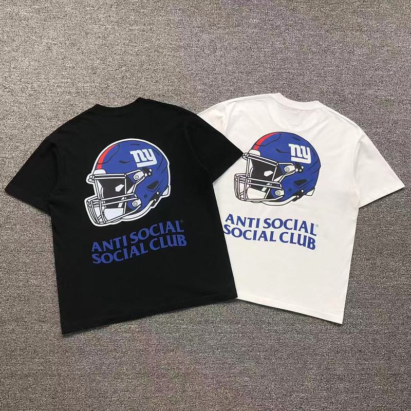 ANTI SOCIAL SOCIAL CLUB T-SHIRT 3207031802（im 170cm 60kg i wear size M in the phot）
