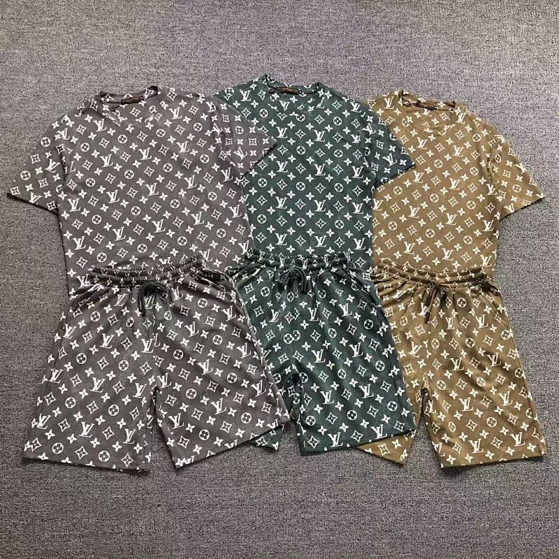 LV SHORTS T-SHIRT 212210620
