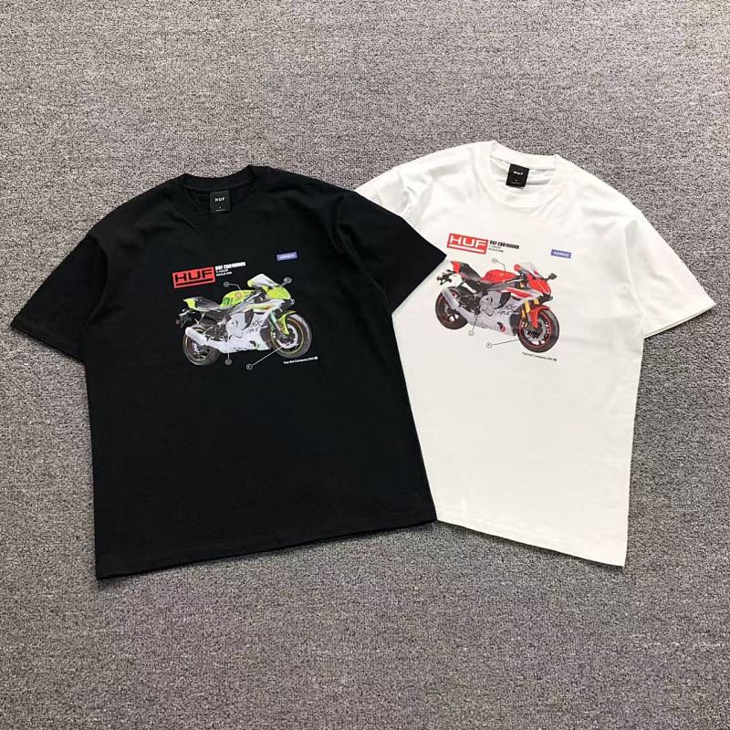 HUF T-SHIRT 4104211802（im 170cm 60kg i wear size L in the phot）