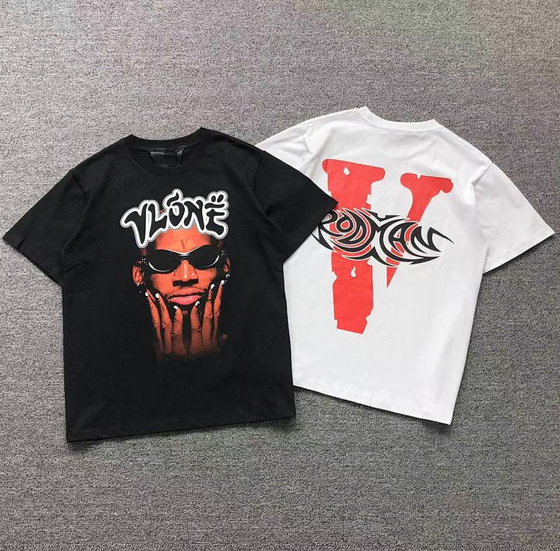 VLONE T-SHIRT 504141091（im 170cm 60kg i wear size S in the phot）