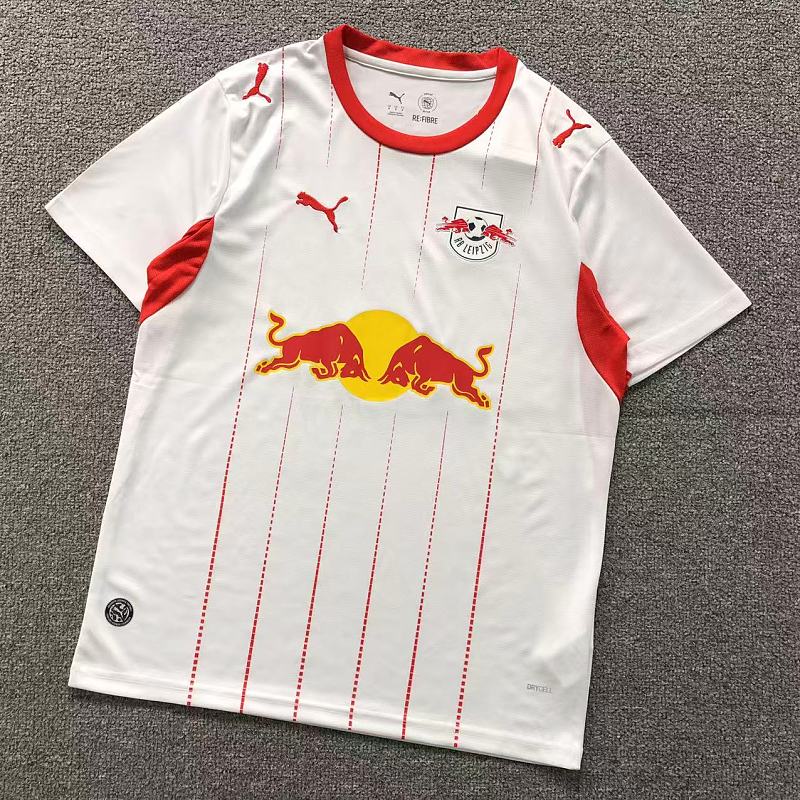 FOOTBALL T-SHIRT 125936002（im 170cm 60kg i wear size M in the phot）