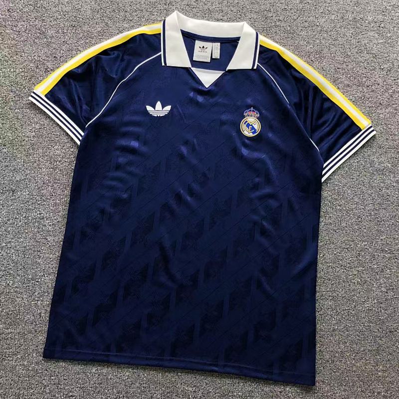 FOOTBALL T-SHIRT 124414002（im 170cm 60kg i wear size L in the phot）