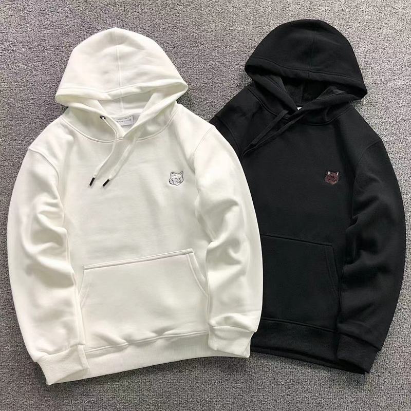 MAISON KITSUNE HOODIE 2110212501（im 170cm 60kg i wear size M in the phot）