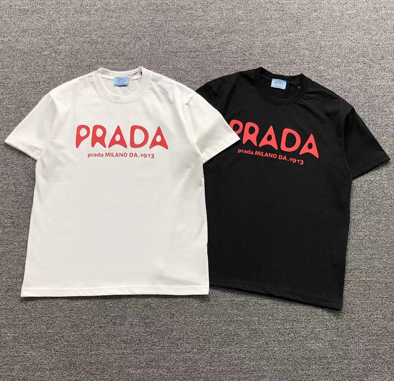 PRADA T-SHIRT 3104103232（im 170cm 60kg i wear size M in the phot）