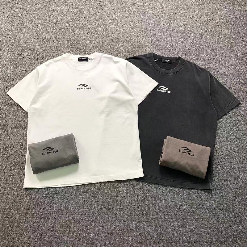 BALENCIAGA T-SHIRT 42061613133（im 170cm 60kg i wear size 2XL in the phot）