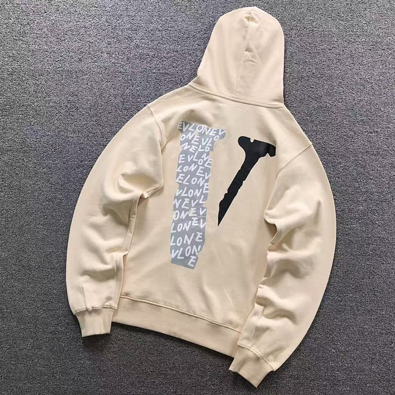 VLONE HOODIE 510111991（im 170cm 60kg i wear size S in the phot）