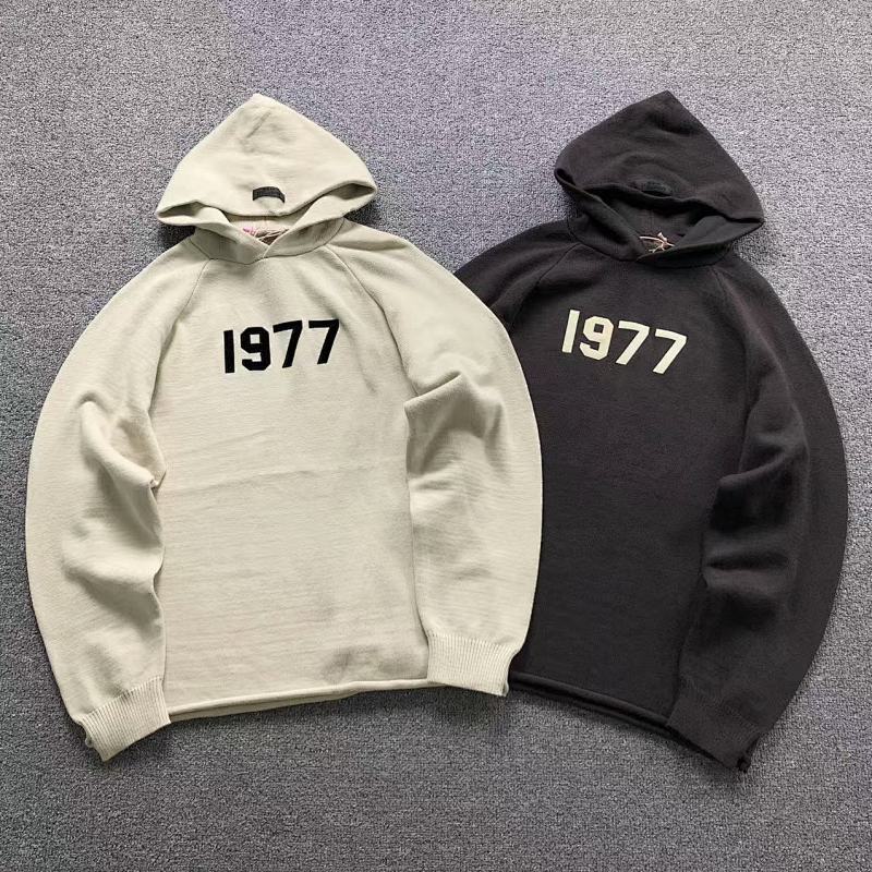 FOG SWEATER 2182704125（im 170cm 60kg i wear size M in the phot）