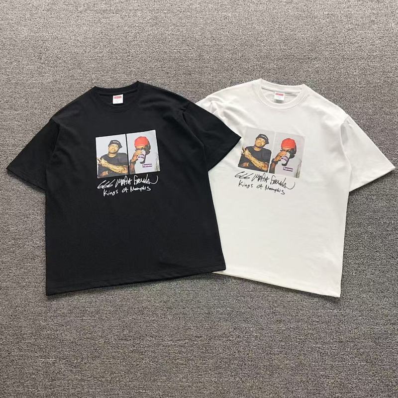 SUPREME T-SHIRT 4104211121（im 170cm 60kg i wear size M in the phot）
