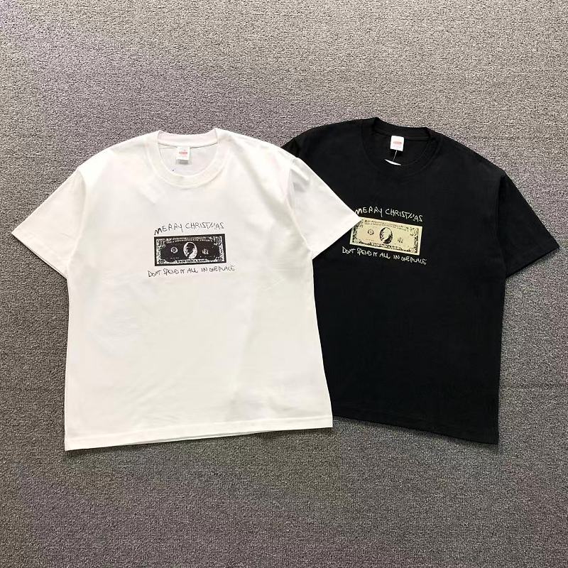 SUPREME T-SHIRT 3206260411（im 170cm 60kg i wear size S in the phot）