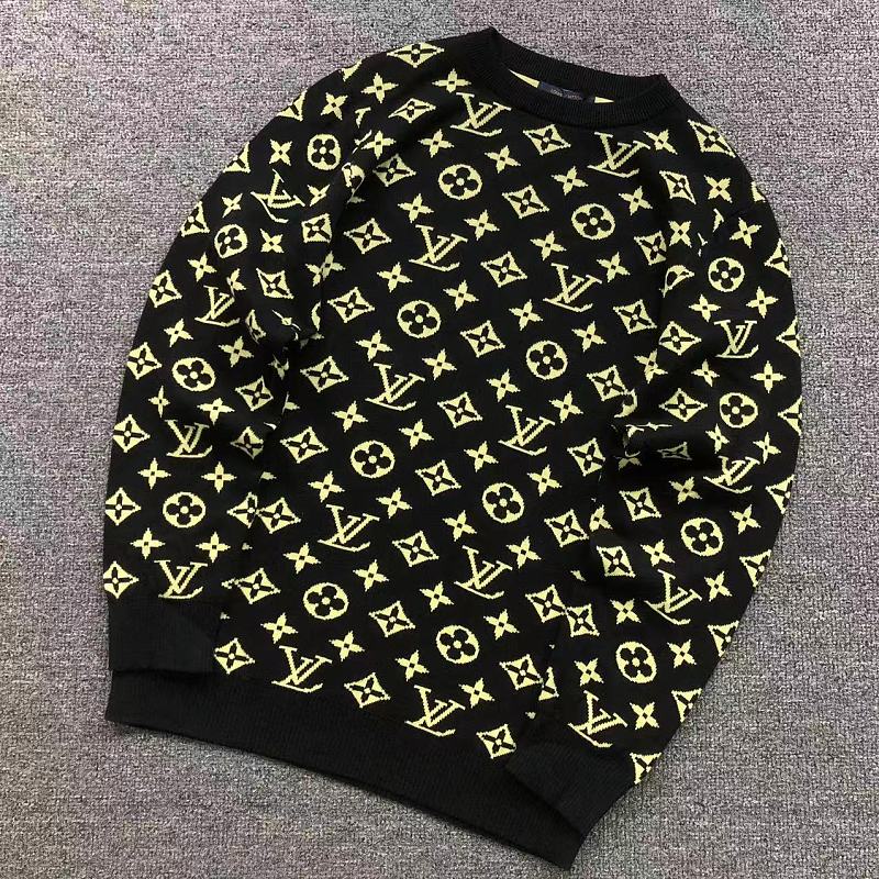 LV SWEATER 3209071521（im 170cm 60kg i wear size L in the phot）