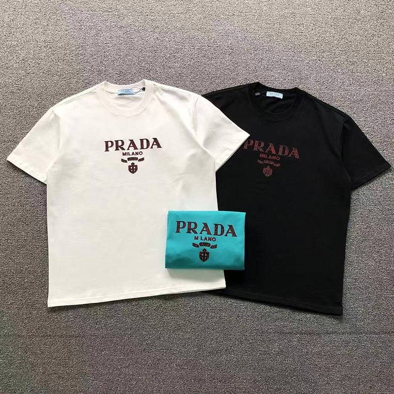 PRADA T-SHIRT 127110432（im 170cm 60kg i wear size M in the phot）