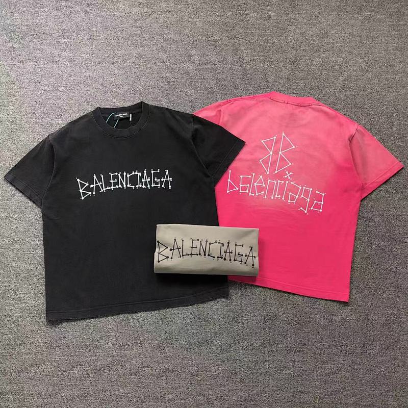 BALENCIAGA T-SHIRT 213041321（im 170cm 55kg i wear size L in the phot）