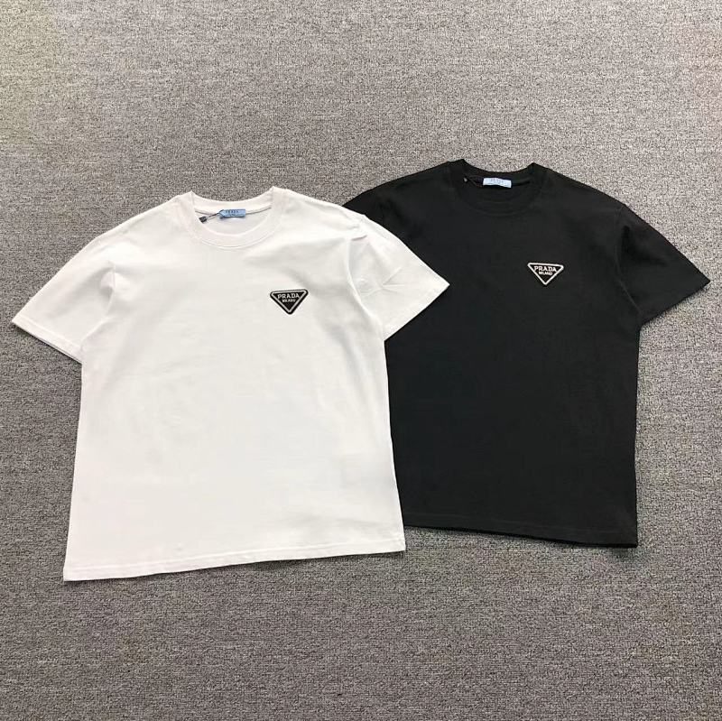 PRADA T-SHIRT 211171421（im 170cm 57kg i wear size M in the phot）