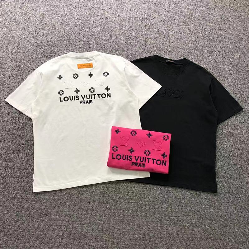 LV T-SHIRT 520121920（im 170cm 60kg i wear size L in the phot）