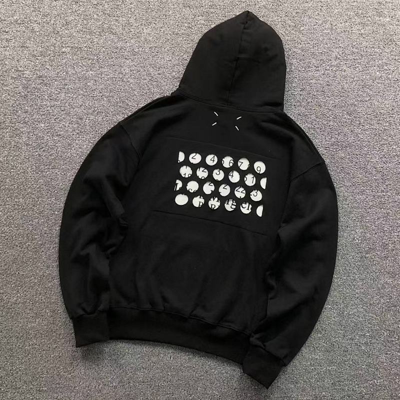 MAISON MARGIELA HOODIE 521714162（im 170cm 60kg i wear size 44 in the phot）