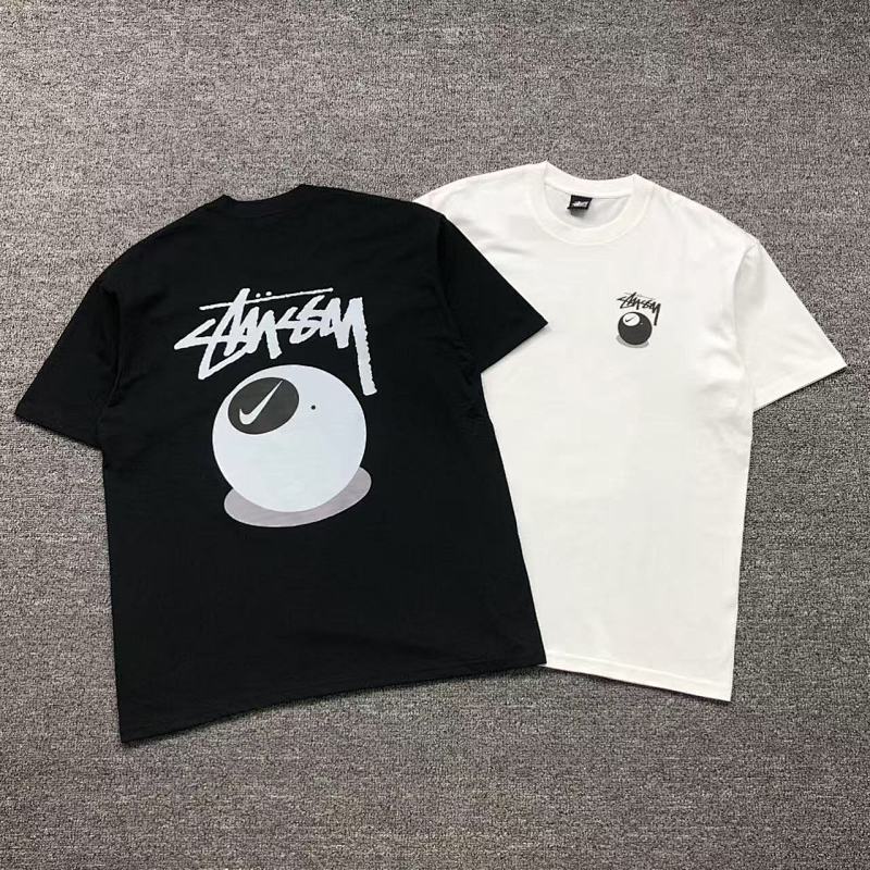 STUSSY T-SHIRT 571225123（im 170cm 60kg i wear size L in the phot）