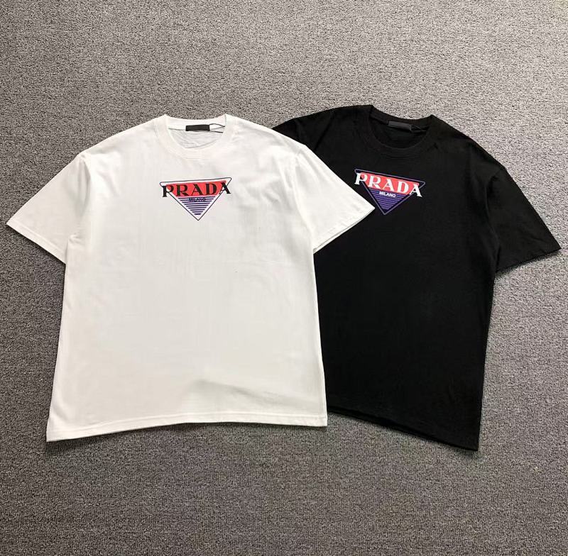 PRADA T-SHIRT 2111060301（im 170cm 60kg i wear size XL in the phot）
