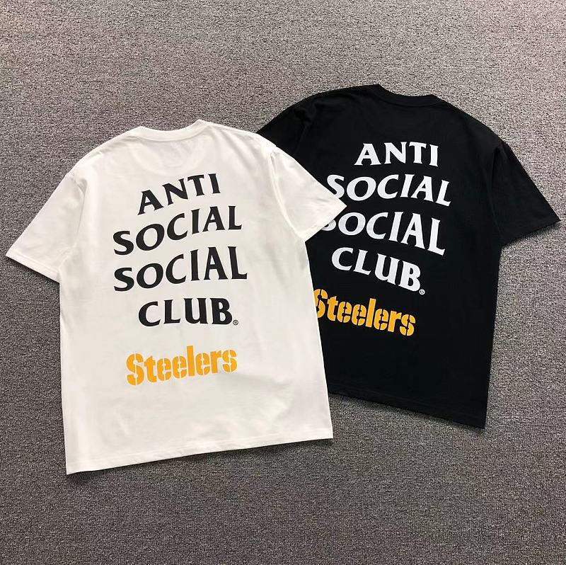 ANTI SOCIAL SOCIAL CLUB T-SHIRT 126212402（im 170cm 60kg i wear size L in the phot）