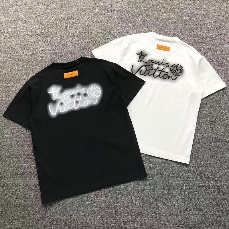 LV T-SHIRT 125413137（im 170cm 60kg i wear size L in the phot）