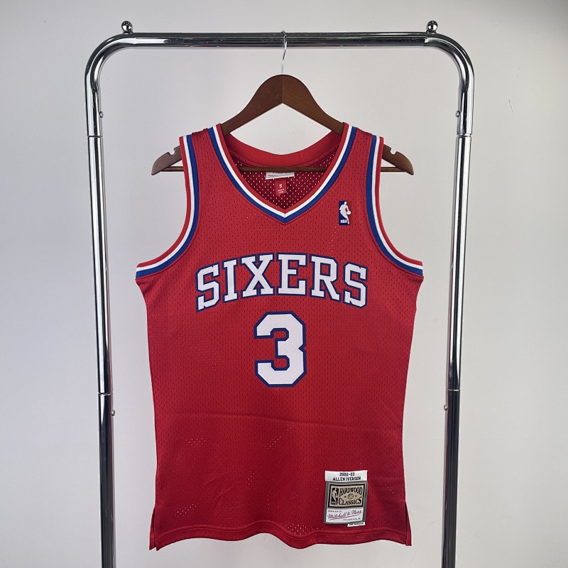 【MN】【Philadelphia 76ers】球迷版热压复古球衣:76队1996/97赛季 新秀红色 3号 艾佛森