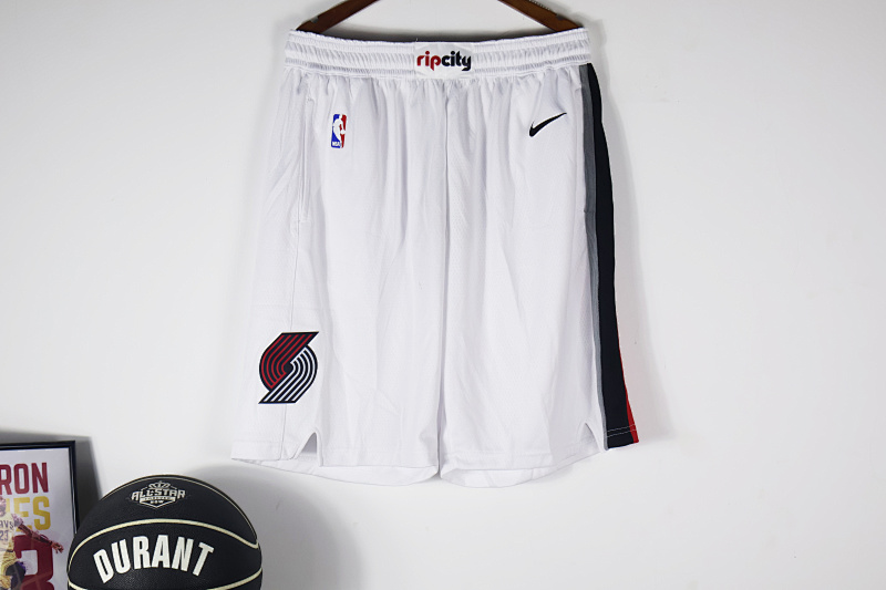 开拓者白裤