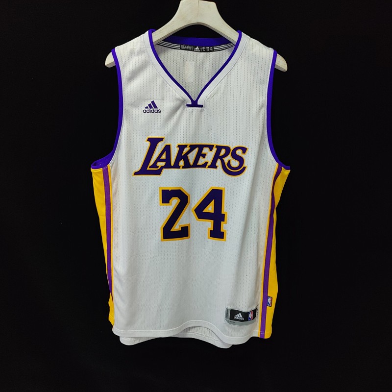 Los Angeles Lakers Kobe Bryant White Jersey