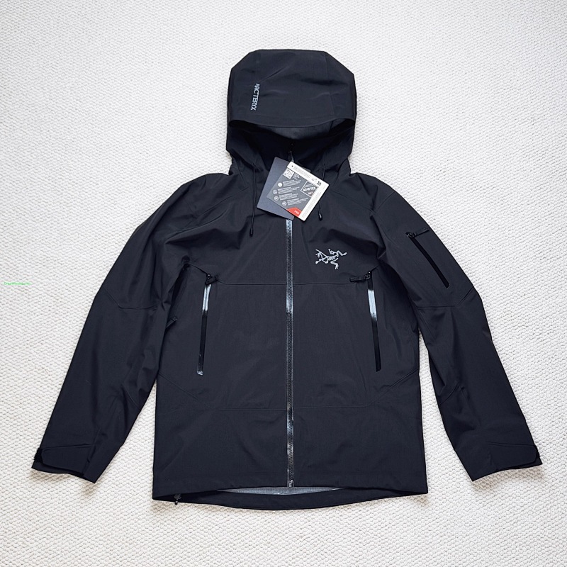 ⛷️ Sabre Ski Jacket-Black