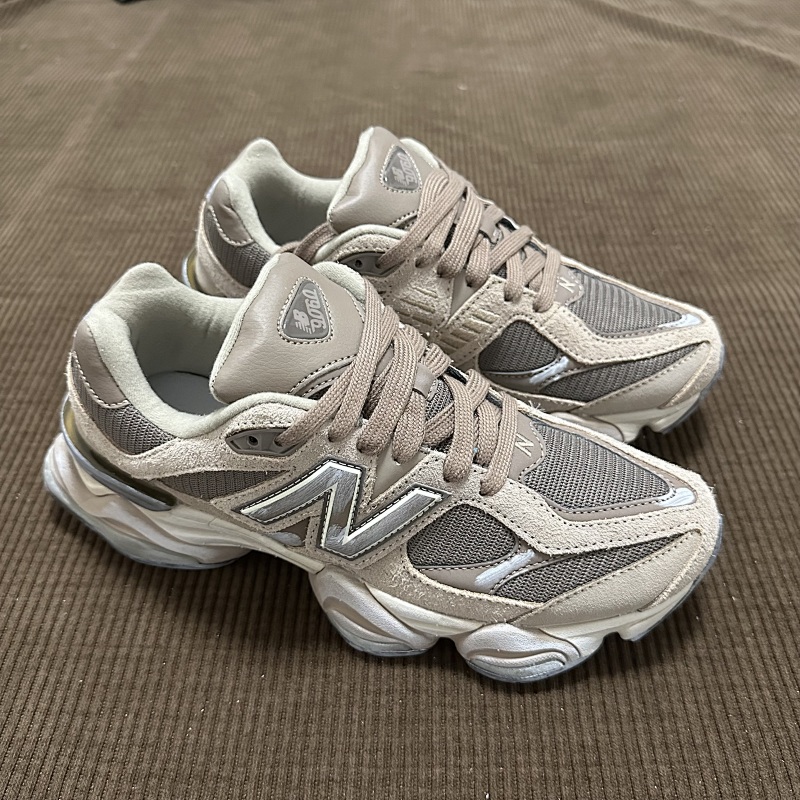 NEW BALANCE 9060