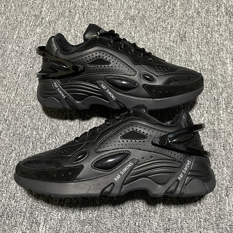 RAF SIMONS Cylon-21 "水泡"