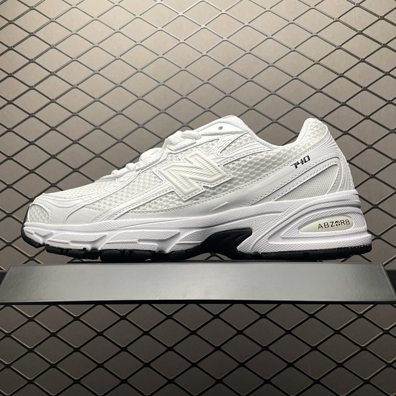 NB740